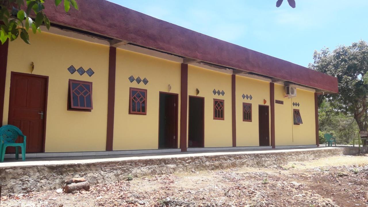 Penginapan Asidik Bira Exterior foto